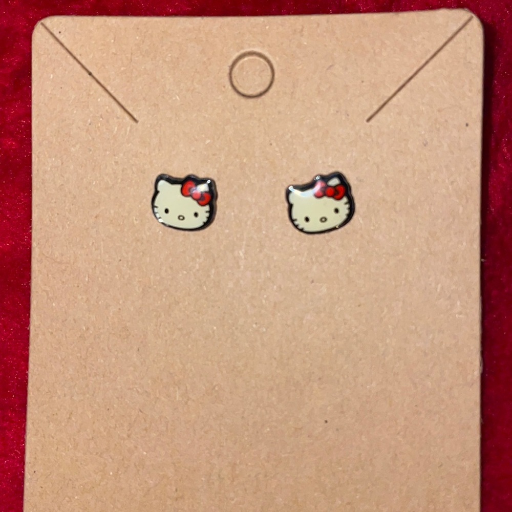 Hello Kitty Earrings.  (E-3)